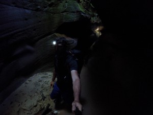 Passage dans un canyon étroit